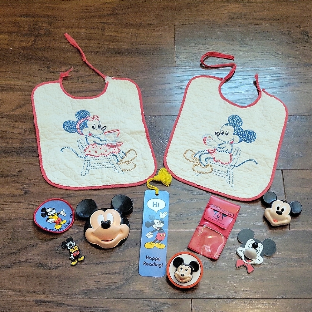 Disney Mickey Mouse Baby Bib Set - Red and White